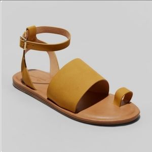 Universal Thread Kenya Sandals